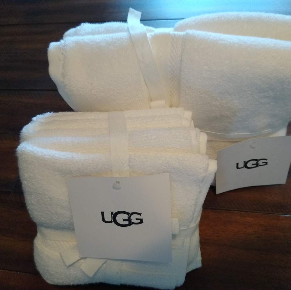 Ugg hand towels and wash clothes